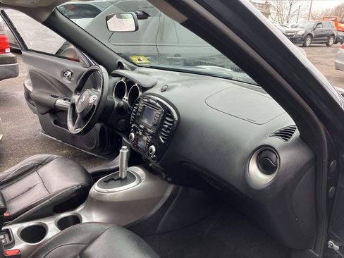 Used 2011 Nissan Juke SL AWD/4WD image 24