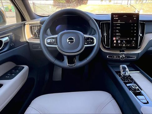 New 2026 Volvo XC60 B5 Plus w/ Protection Package Premier image 15