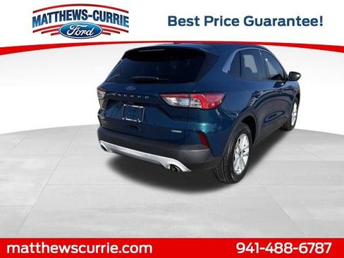 Certified 2020 Ford Escape SE image 4