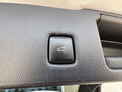 Used 2022 Ford Escape SE w/ Convenience Package AWD/4WD image 32