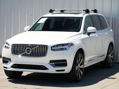 Used 2023 Volvo XC90 T8 Ultimate w/ Protection Package Premier image 52