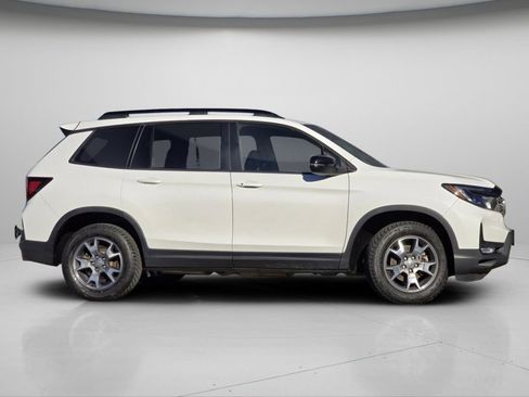 Used 2022 Honda Passport TrailSport image 10