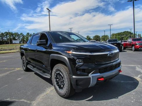 New 2026 Chevrolet Silverado EV Trail Boss w/ Premium Package image 1