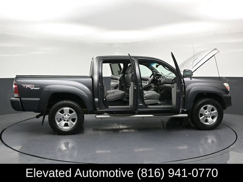 Used 2013 Toyota Tacoma PreRunner w/ TRD Sport Pkg RWD image 33