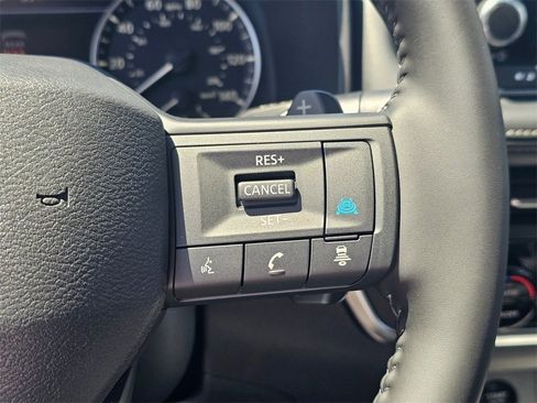 New 2025 Nissan Rogue SV image 33