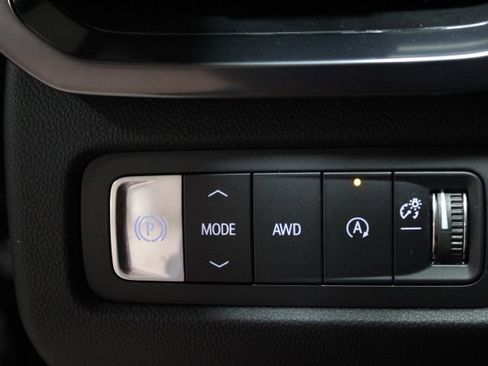 New 2026 GMC Acadia AT4 w/ Luxury Package AWD/4WD image 40
