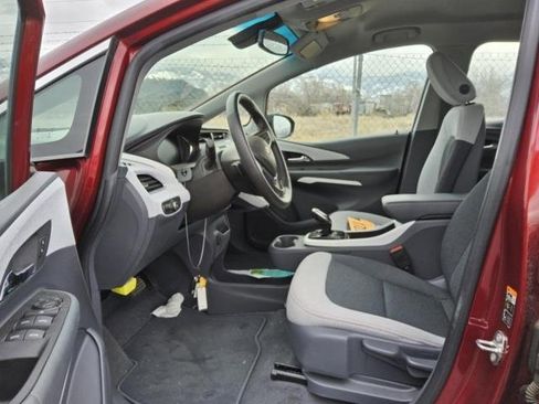 Used 2018 Chevrolet Bolt LT image 4
