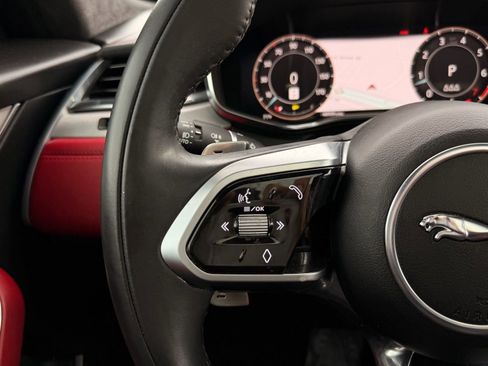 Used 2024 Jaguar F-PACE R-Dynamic S image 46