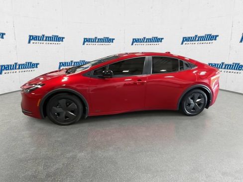 Used 2024 Toyota Prius LE AWD/4WD image 6