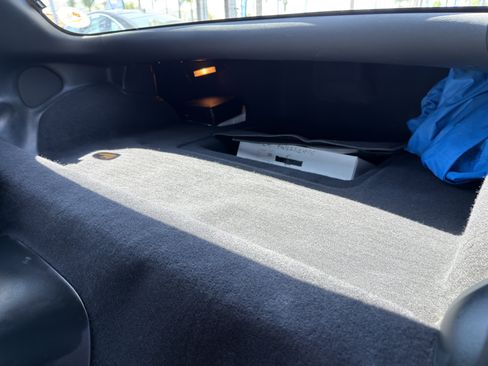 Used 2004 Chevrolet Corvette Z06 w/ Z06 Preferred Equipment Group RWD image 19