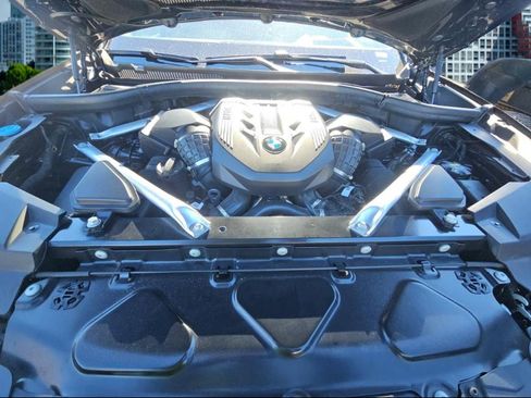 Used 2023 BMW X5 M50i w/ Executive Package image 5