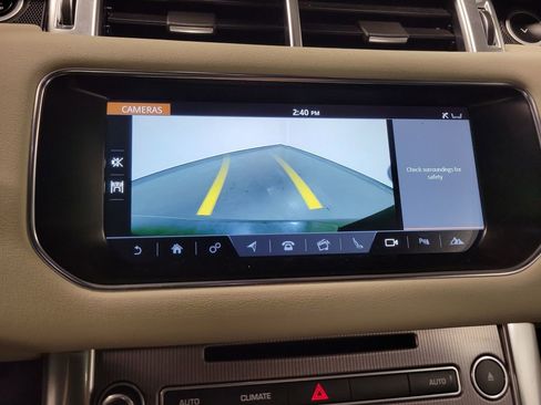 Used 2017 Land Rover Range Rover Sport HSE image 19