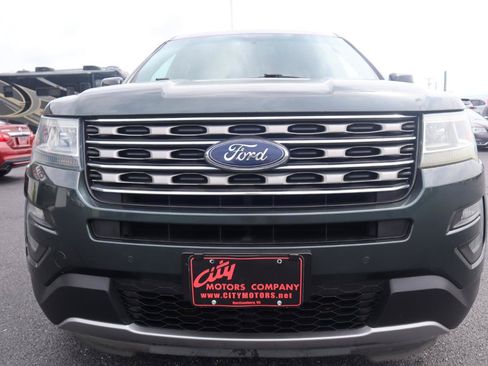 Used 2016 Ford Explorer XLT w/ Equipment Group 202A AWD/4WD image 31