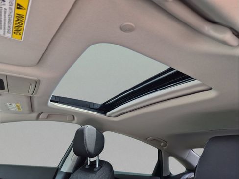 Used 2025 Honda Accord SE image 26