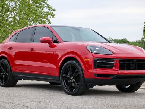 Certified 2024 Porsche Cayenne Coupe AWD/4WD image 44