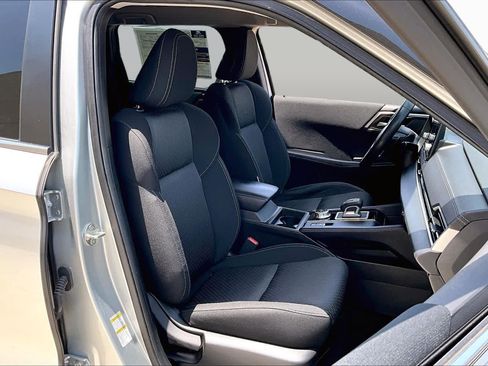 Used 2023 Mitsubishi Outlander ES FWD image 9
