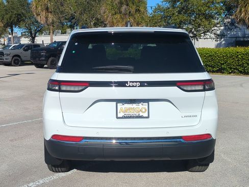 New 2025 Jeep Grand Cherokee Laredo w/ MOPAR Finishing Package image 6