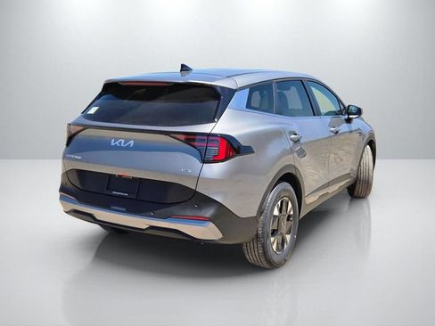 New 2026 Kia Sportage LX FWD image 4