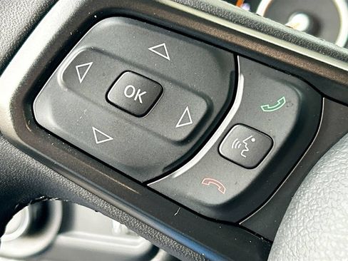 Used 2023 Jeep Wrangler Sport AWD/4WD image 33