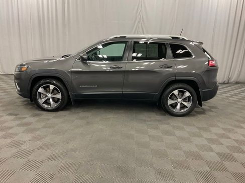 Used 2019 Jeep Cherokee Limited AWD/4WD image 14