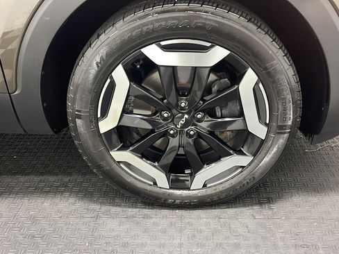 Used 2024 Kia Telluride EX w/ EX Captain's Chair Package AWD/4WD image 24