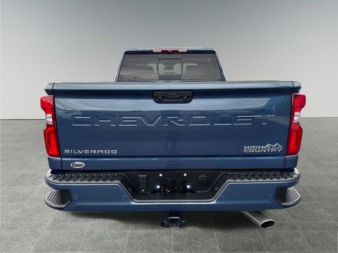 Used 2024 Chevrolet Silverado 2500 High Country image 4