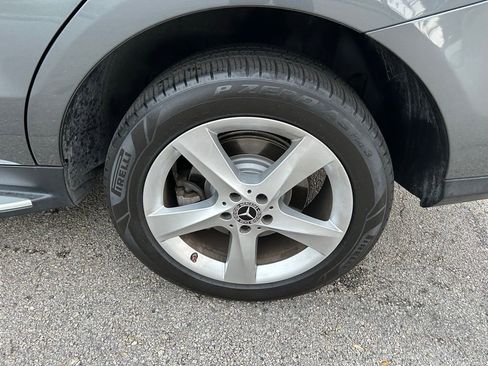 Used 2019 Mercedes-Benz GLE 400 4MATIC image 9