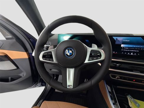 New 2026 BMW X5 xDrive50e AWD/4WD image 10
