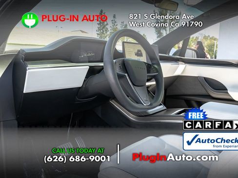 Used 2023 Tesla Model X Plaid image 9
