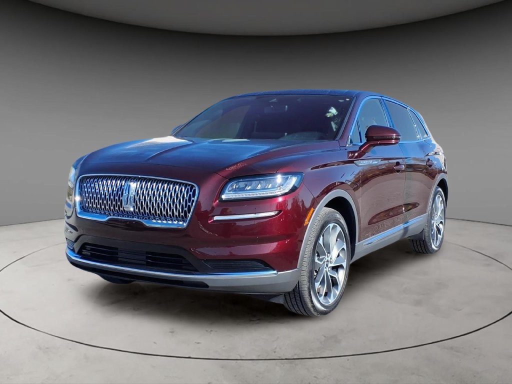 Used 2023 Lincoln Nautilus Reserve w/ Luxury Package AWD/4WD image 5
