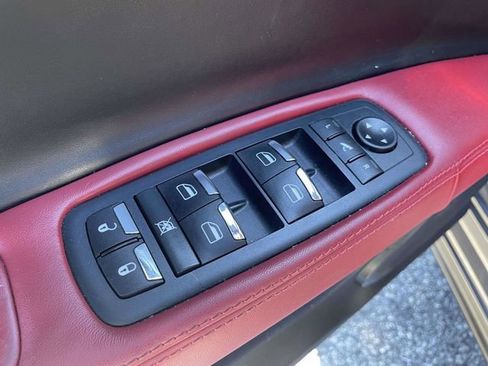 Used 2018 Maserati Ghibli image 17