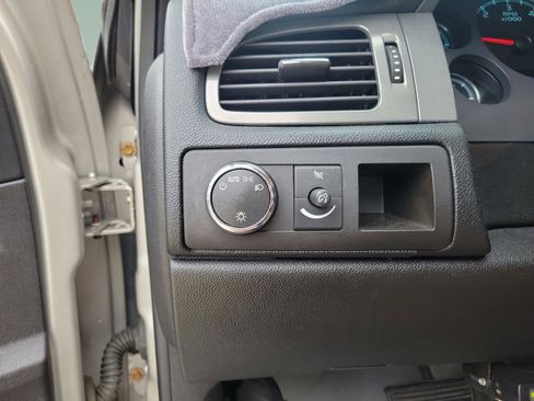 Used 2008 Chevrolet Avalanche LS image 28