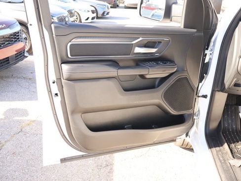 Used 2025 RAM 1500 Big Horn AWD/4WD image 17