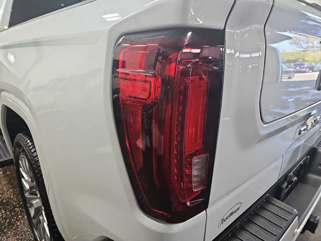 Certified 2021 GMC Sierra 1500 Denali w/ Denali Ultimate Package AWD/4WD image 39