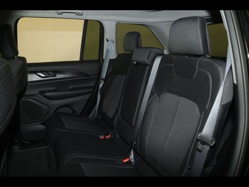 Used 2023 Jeep Grand Cherokee Laredo w/ Trailer Tow Prep Group (B) image 27