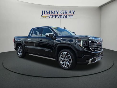 Used 2024 GMC Sierra 1500 Denali w/ Denali Reserve Package AWD/4WD image 7