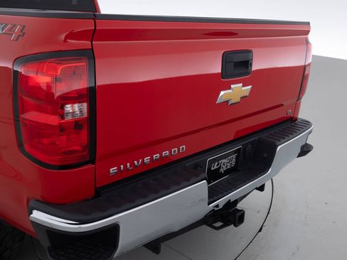 Used 2018 Chevrolet Silverado 1500 LT AWD/4WD image 17