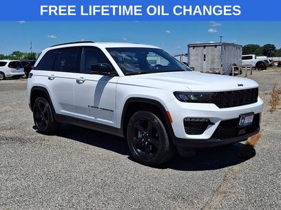 Used 2023 Jeep Grand Cherokee Limited w/ Black Appearance Package