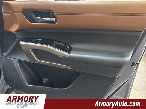 Used 2022 Nissan Pathfinder Platinum w/ Cargo Package image 44