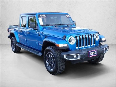 Used 2023 Jeep Gladiator Overland w/ Popular Equipment Package AWD/4WD image 6