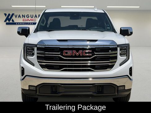 Used 2025 GMC Sierra 1500 SLT AWD/4WD image 3