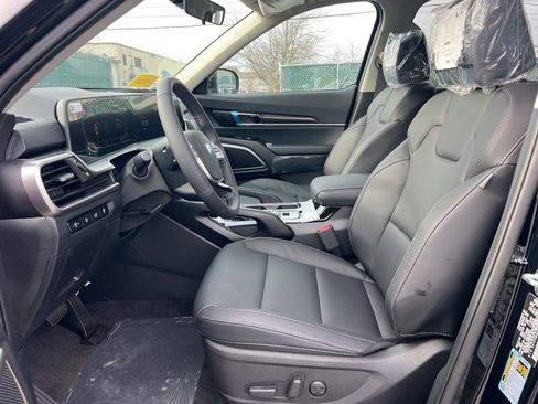 New 2025 Kia Telluride S image 9