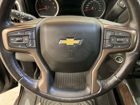 Used 2022 Chevrolet Silverado 2500 High Country image 19