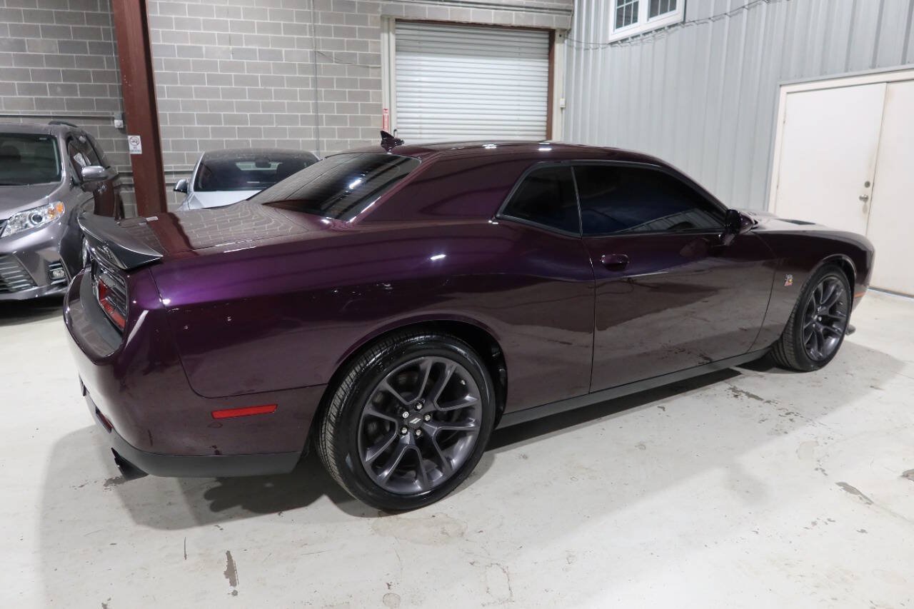 Used 2022 Dodge Challenger R/T Scat Pack w/ Plus Package RWD image 5