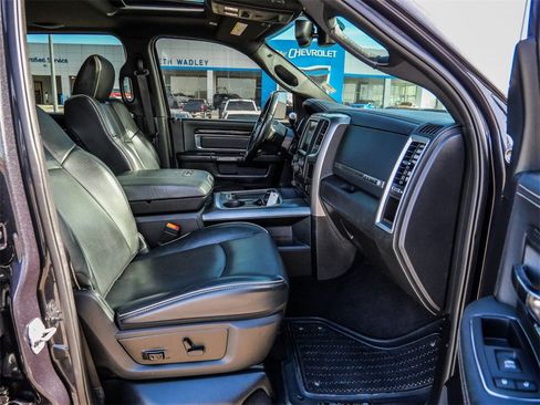 Used 2017 RAM 2500 Limited image 19