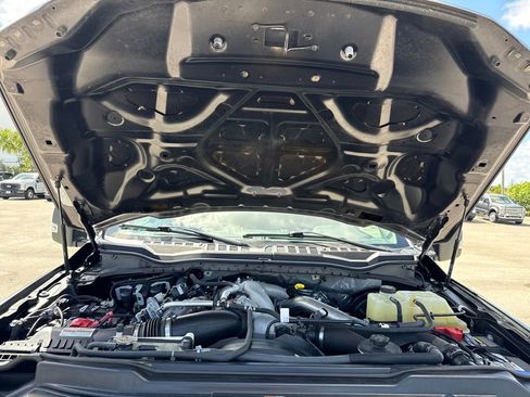 Used 2022 Ford F250 XLT w/ Black Appearance Package image 29