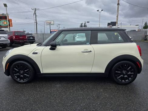 Used 2019 MINI Cooper 2-Door Hardtop FWD image 9