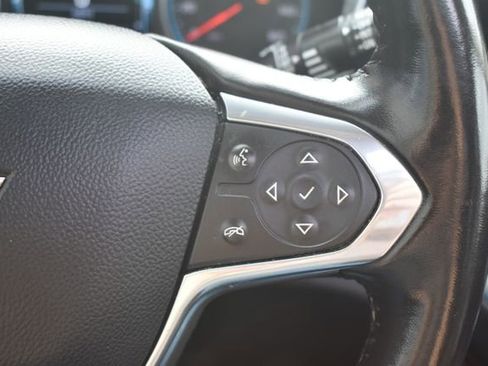 Used 2019 Chevrolet Traverse RS image 26