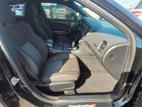 Used 2020 Dodge Charger R/T w/ Blacktop Package RWD image 10