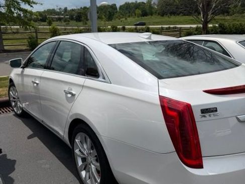Used 2016 Cadillac XTS Luxury w/ Driver Awareness Package FWD image 3